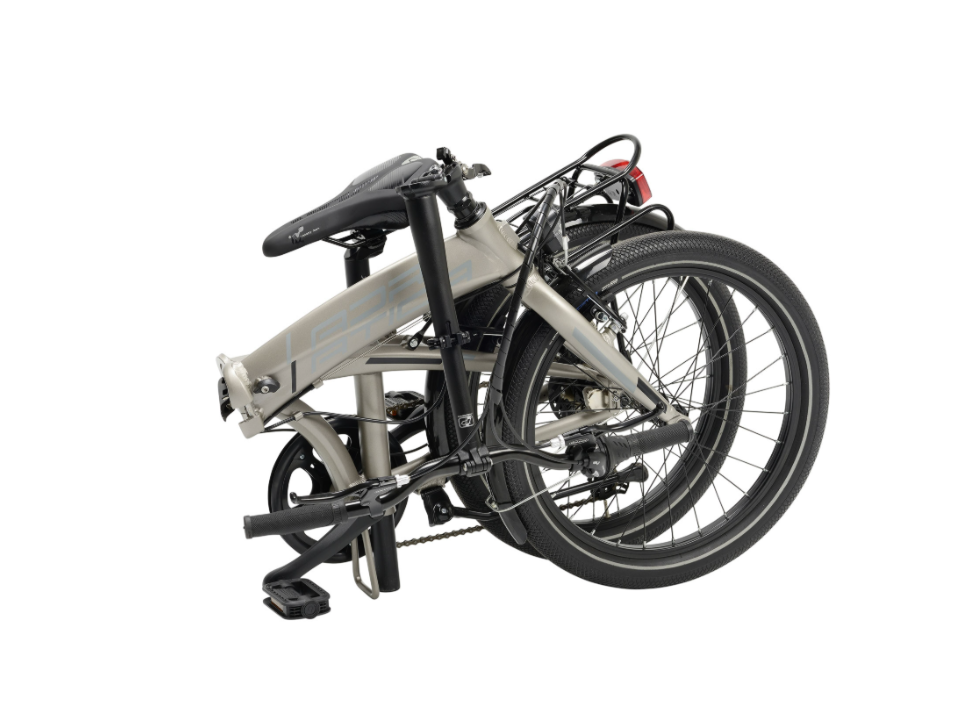 Adriatica - Faltendes Lächeln