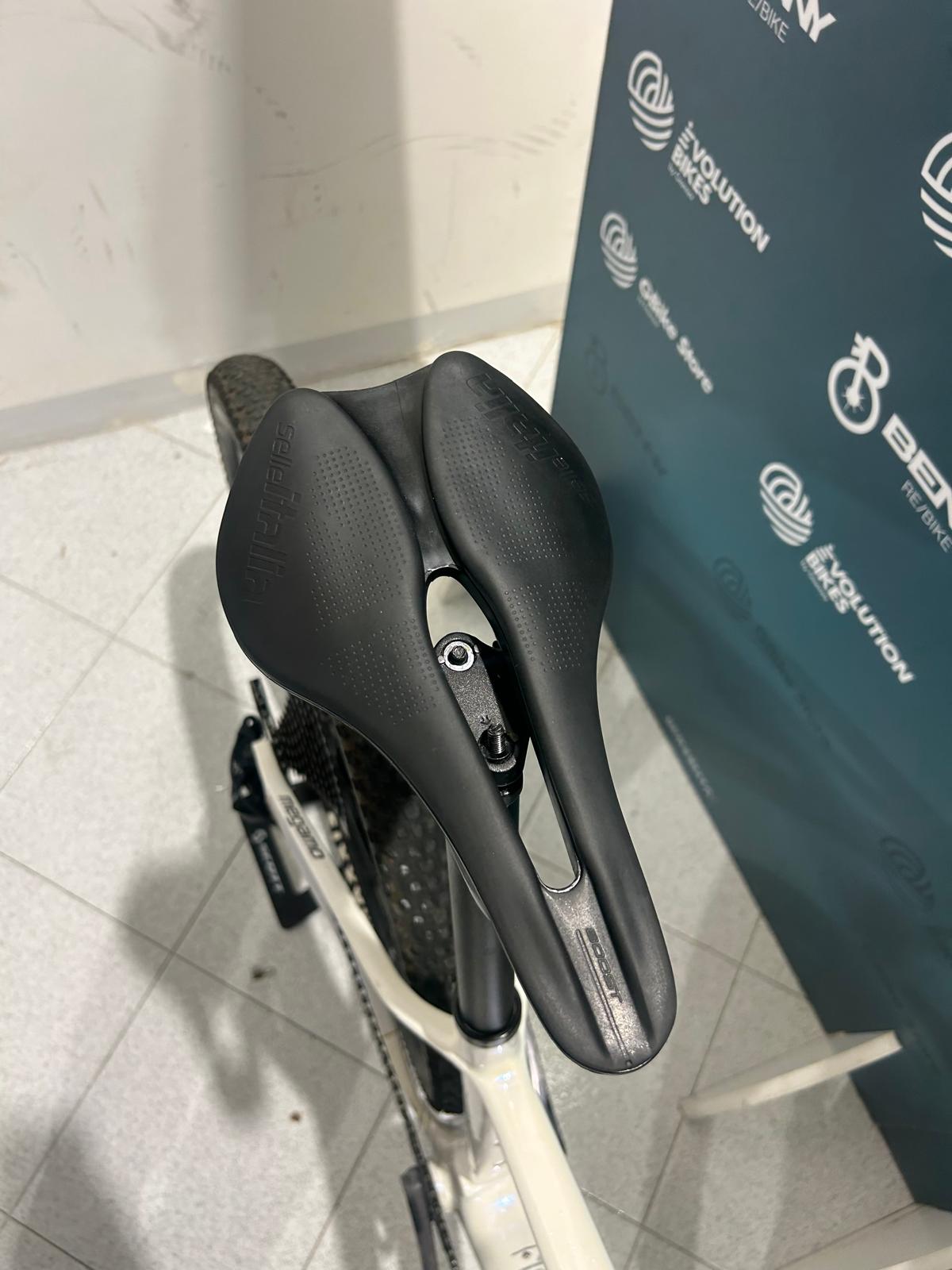 Megamo Factory 29 Size M - Used