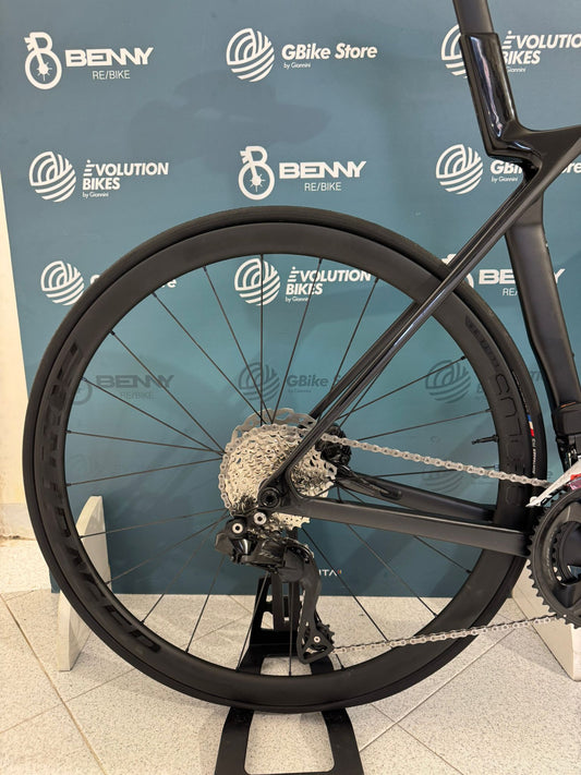 Trek Madone SL 6 Jan 8 2025 Size ML - Demo