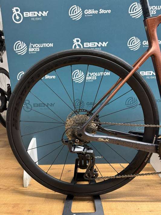 Megamo Silk 08 Size XL - Used