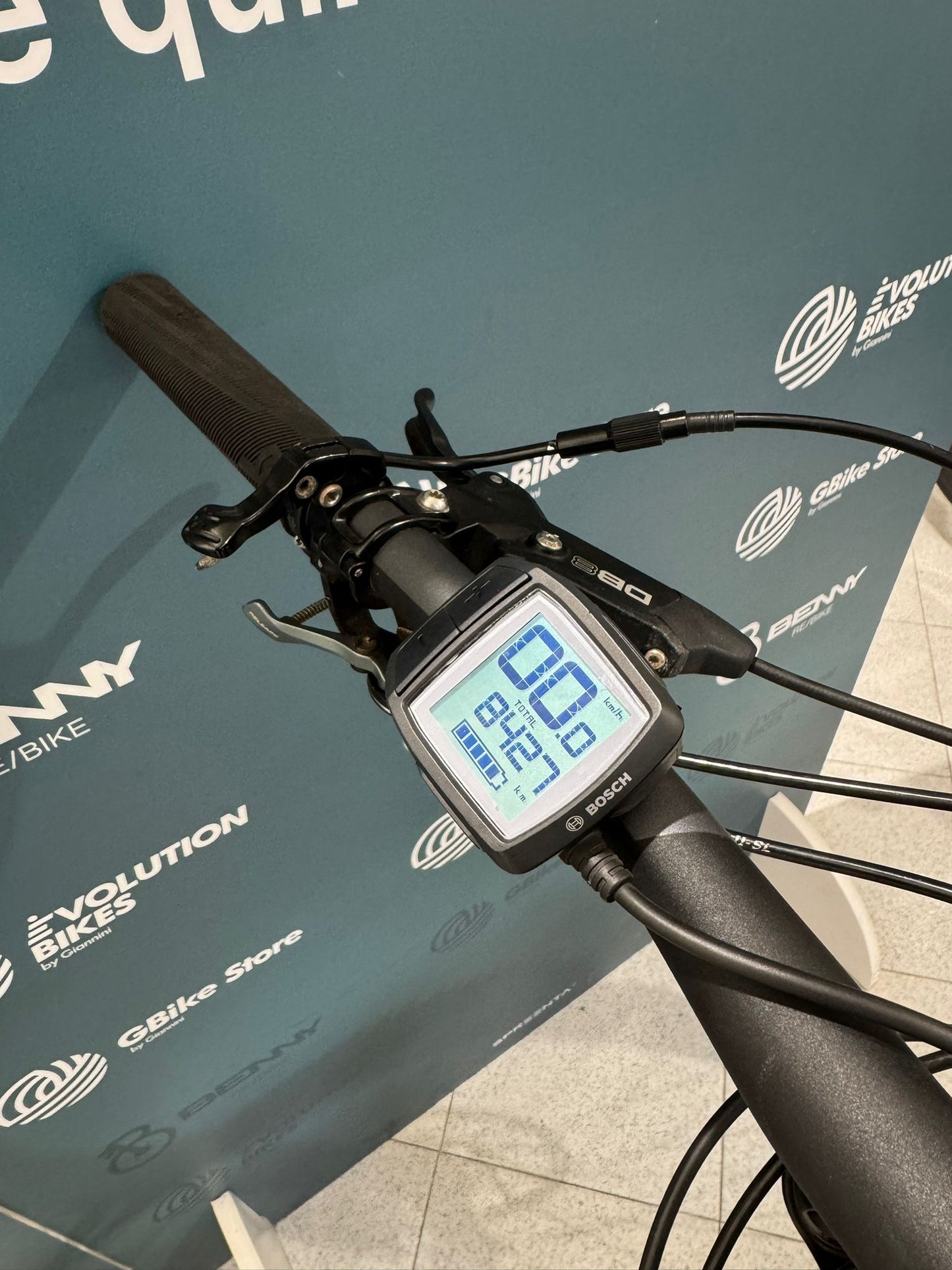 Scott Geniusz eRide 930 w rozmiarze L - Używany