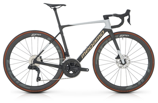 Megamo augmente 15 CW (25)