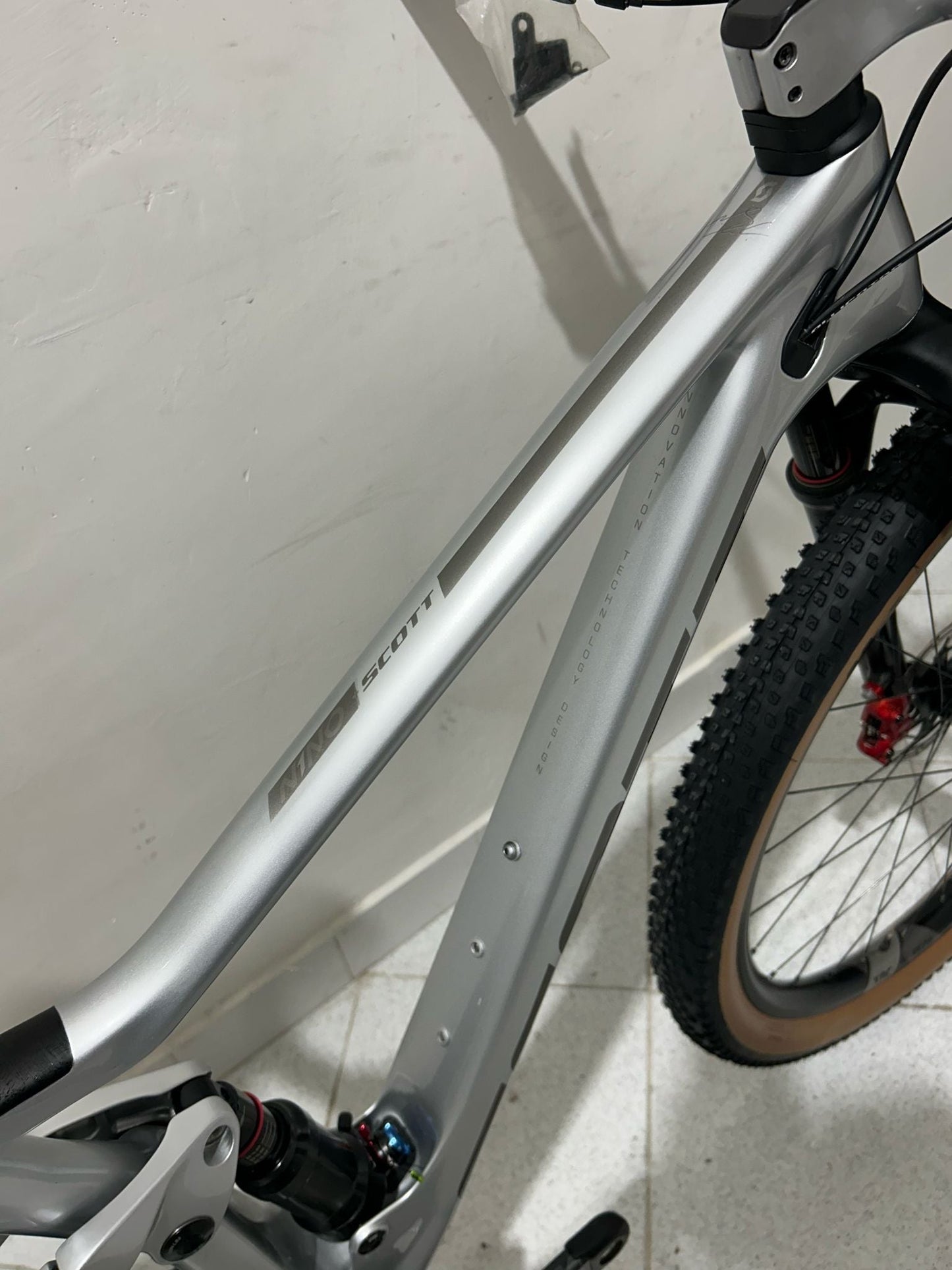 Scott Spark RC Edição Limitada "N1NO Schurter" Tamanho M - Usado