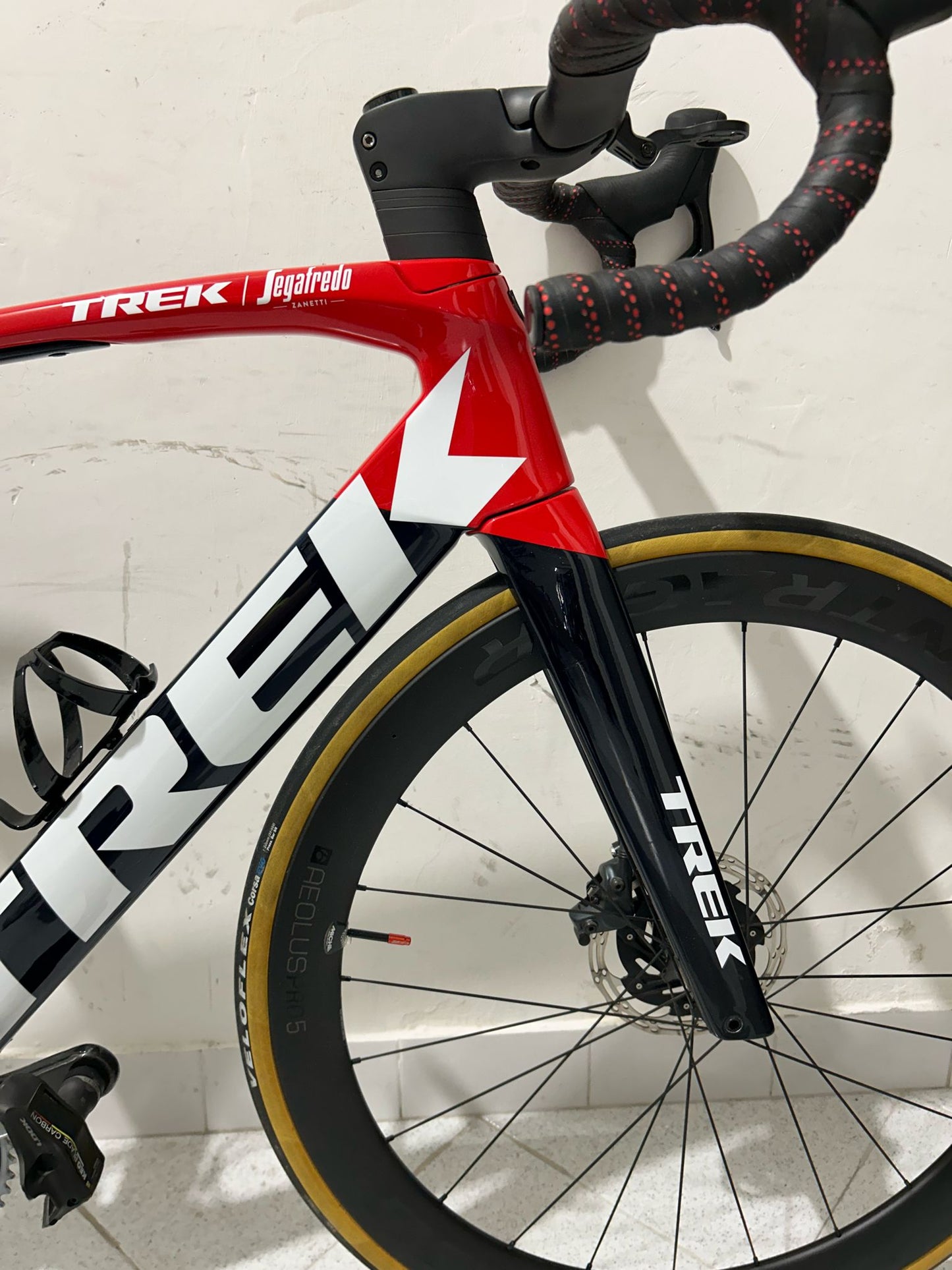 Trek Madone SLR 7 AXS Gen 6 Taglia 56 -  Usata