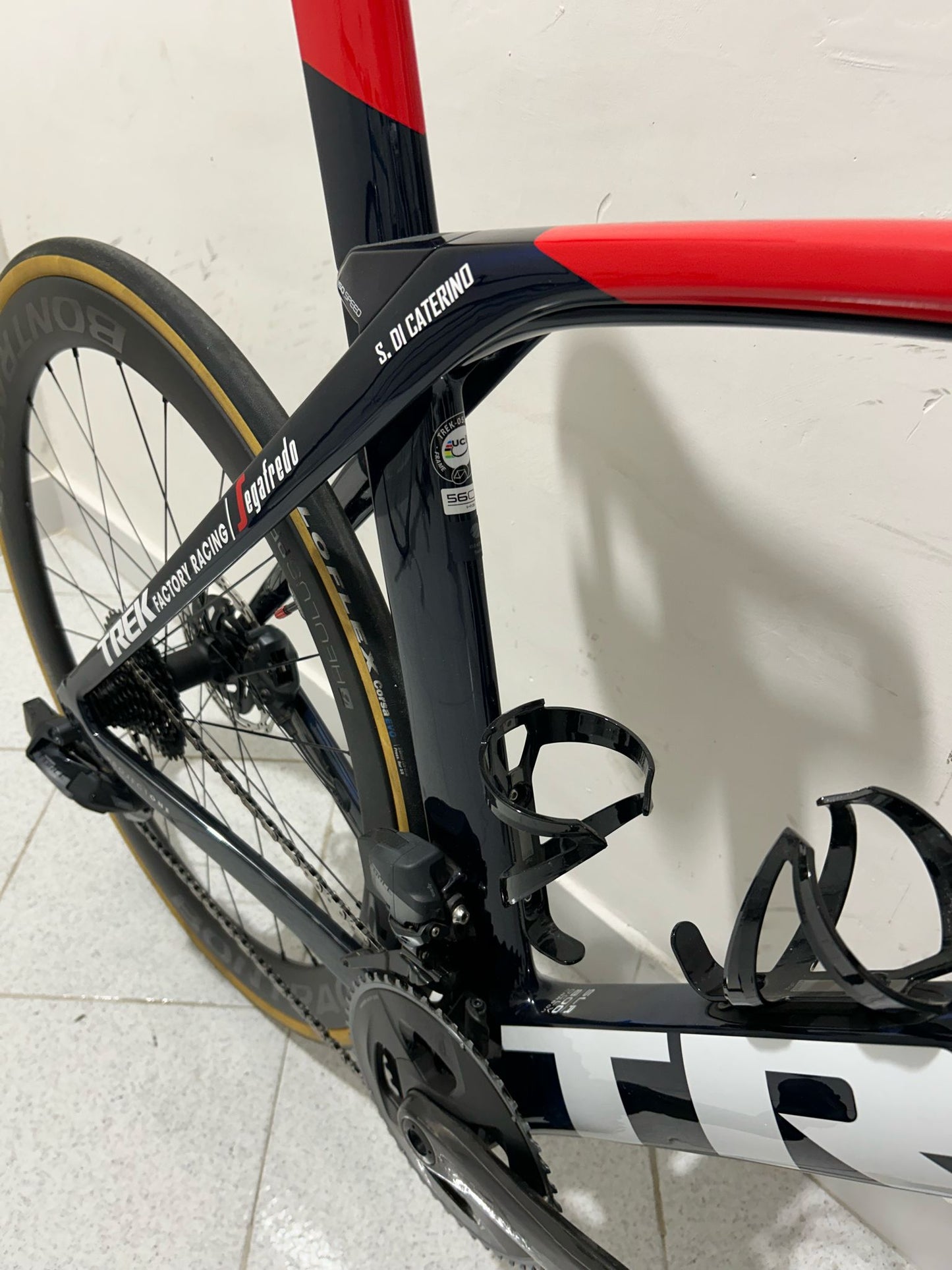 Trek Madone SLR 7 AXS Gen 6 Tamanho 56 - Usado