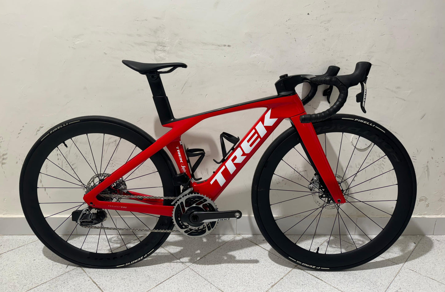 Trek Madone SLR 9 AXS Gen 7 Tamanho 47 - Usado