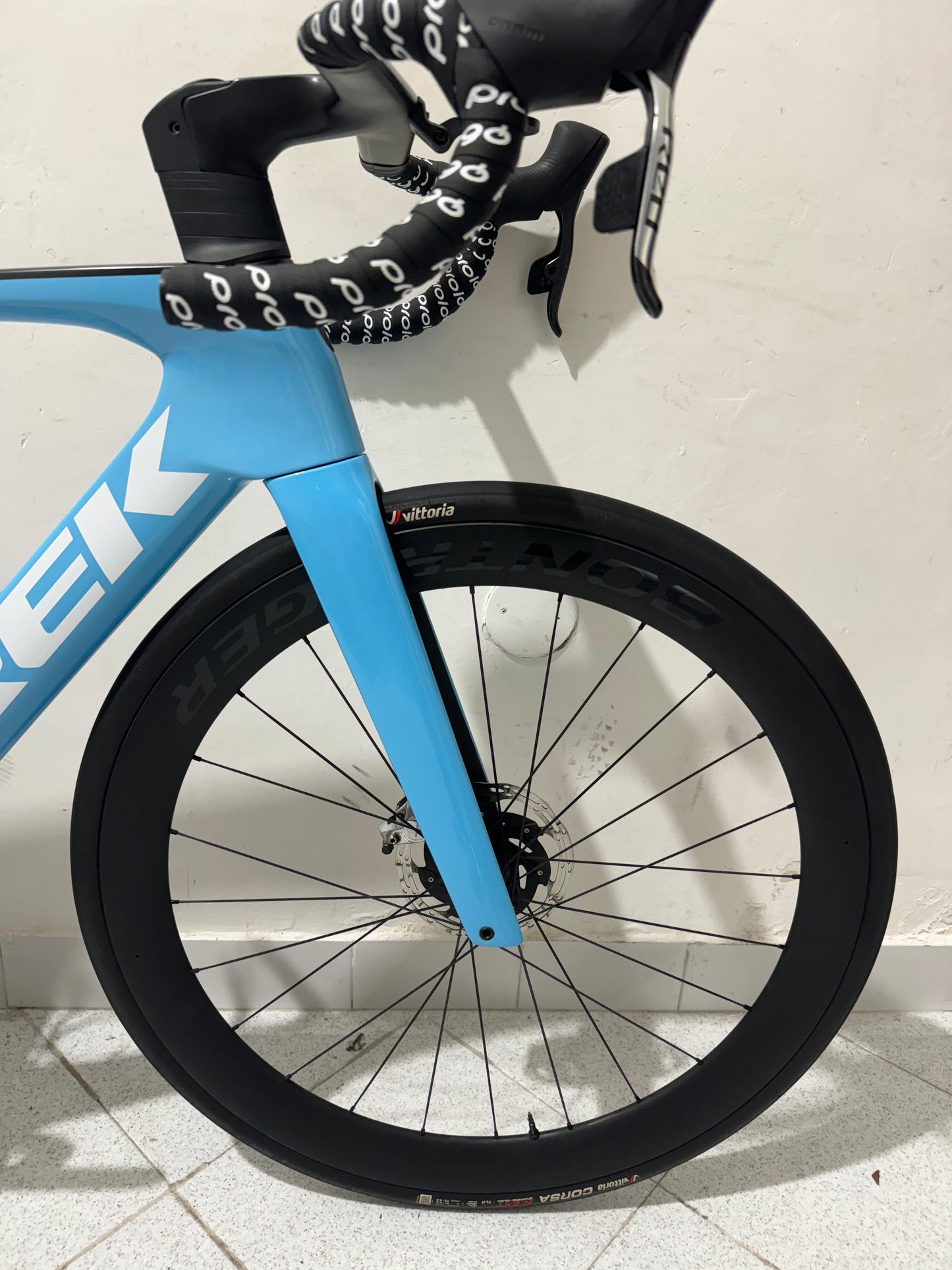 Trek Madone SLR 9 AXS Gen 7 Tamanho 56 - Usado