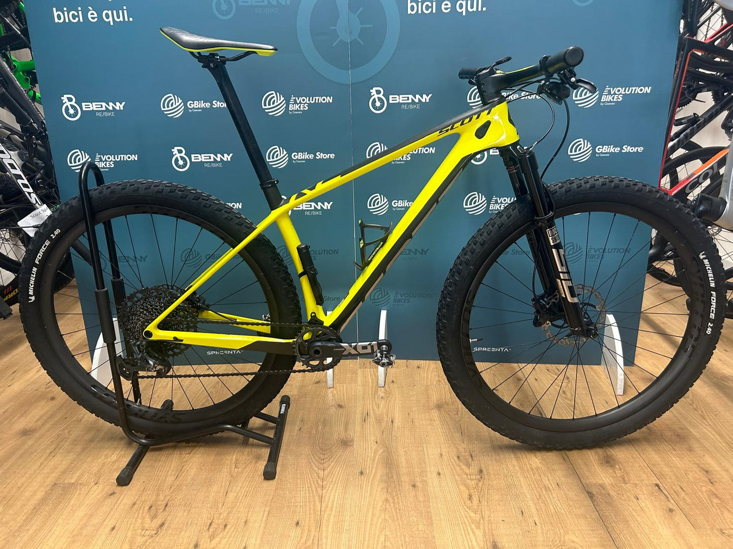 Scott Escamas RC Tamaño de la copa mundial M - Usado