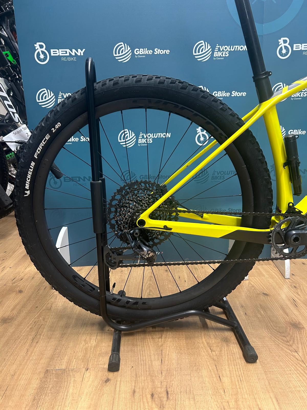 Scott Escamas RC Tamaño de la copa mundial M - Usado