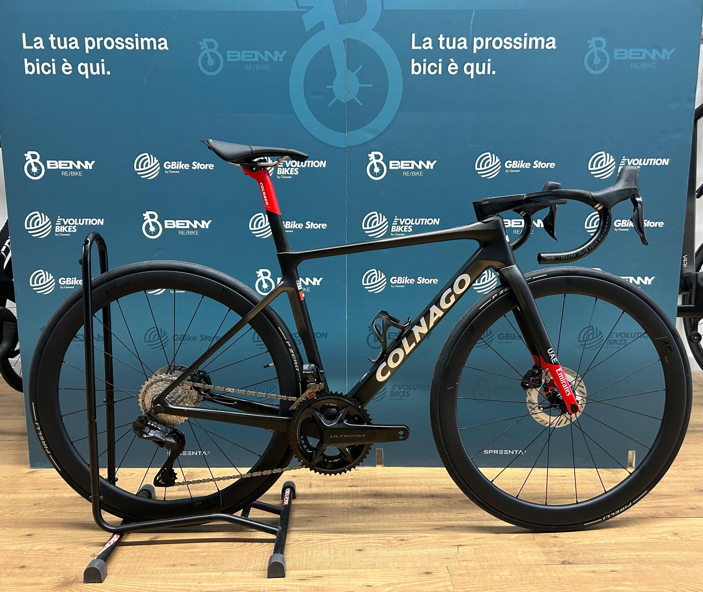 Colnago V4RS UAE EMIRATES Taille 455 - Utilisé