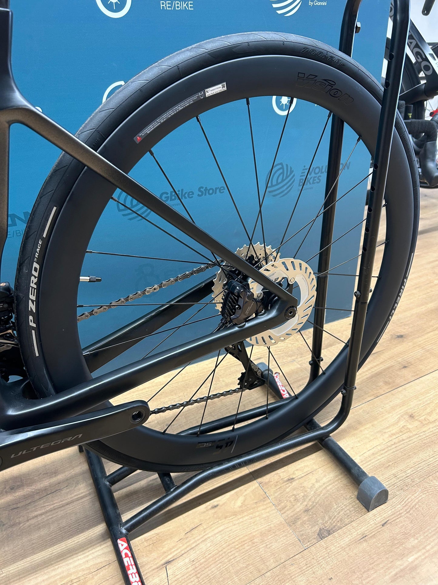 Colnago V4RS UAE EMIRATES Taille 455 - Utilisé