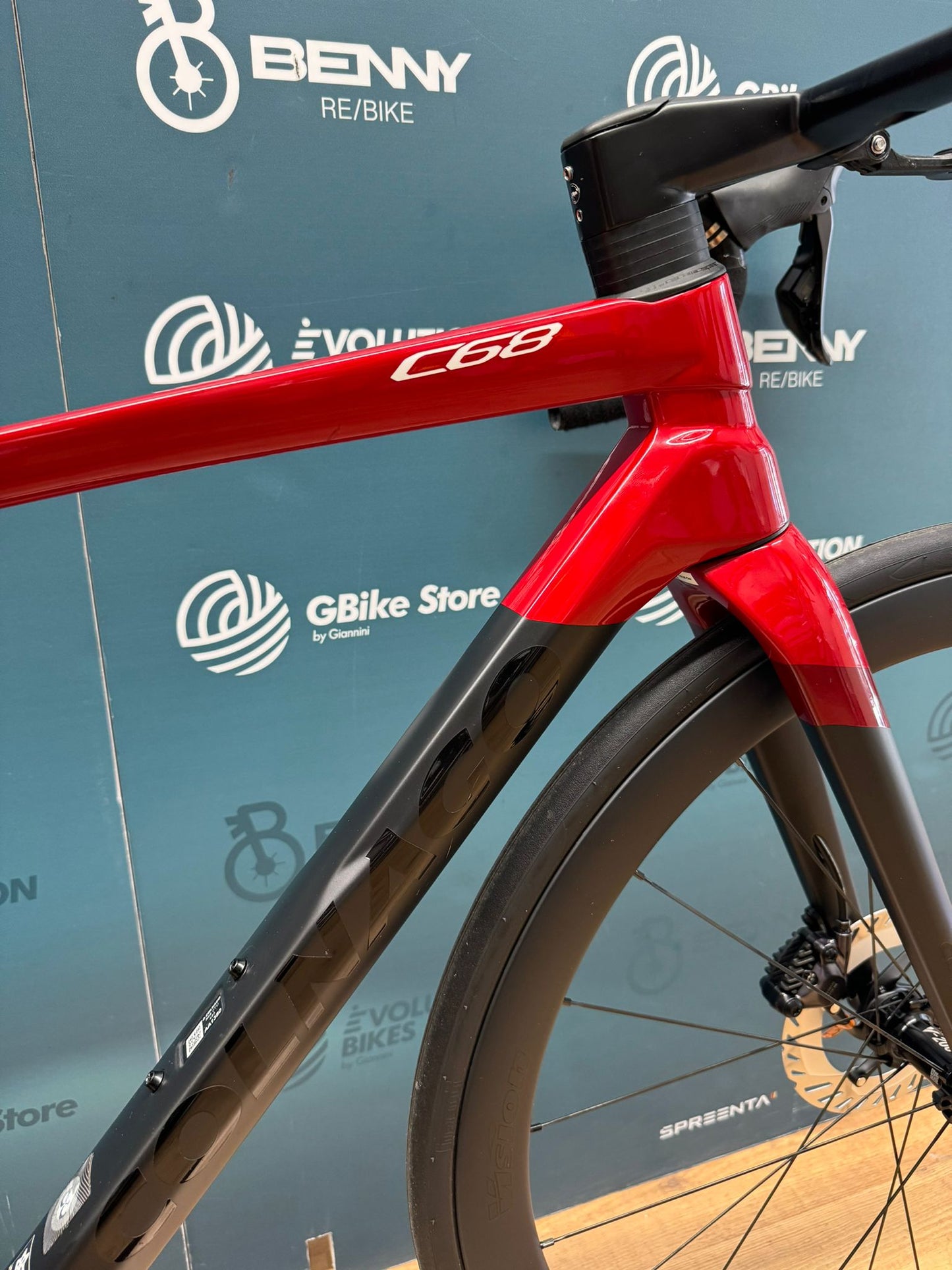 Colnago C68 Road Disc Ultegra Di2 12v Taglia 45.5 - Usata