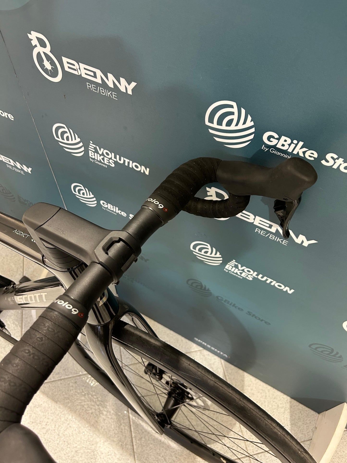 Scott Adicto RC 30 Tamaño M Prueba de demostración