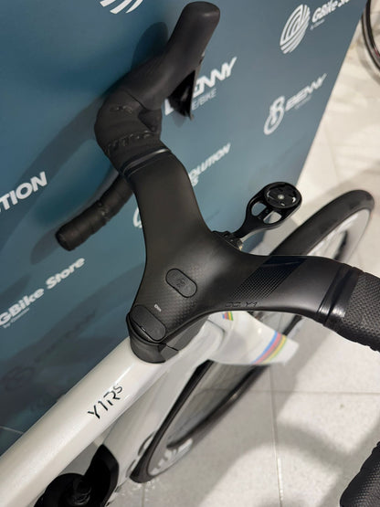 Colnago Y1Rs Dura Ace Di2 Enve SES 4.5 Taille XS - Démos