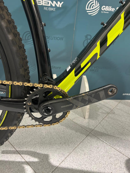 Scott Scale Tamaño de la Copa del Mundo RC 900 M - Usado