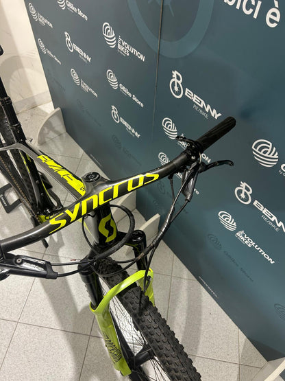 Scott Scale Tamaño de la Copa del Mundo RC 900 M - Usado