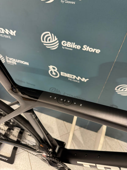 Trek Madone SL 6. 8. Januar 2025 Größe ML – Demo