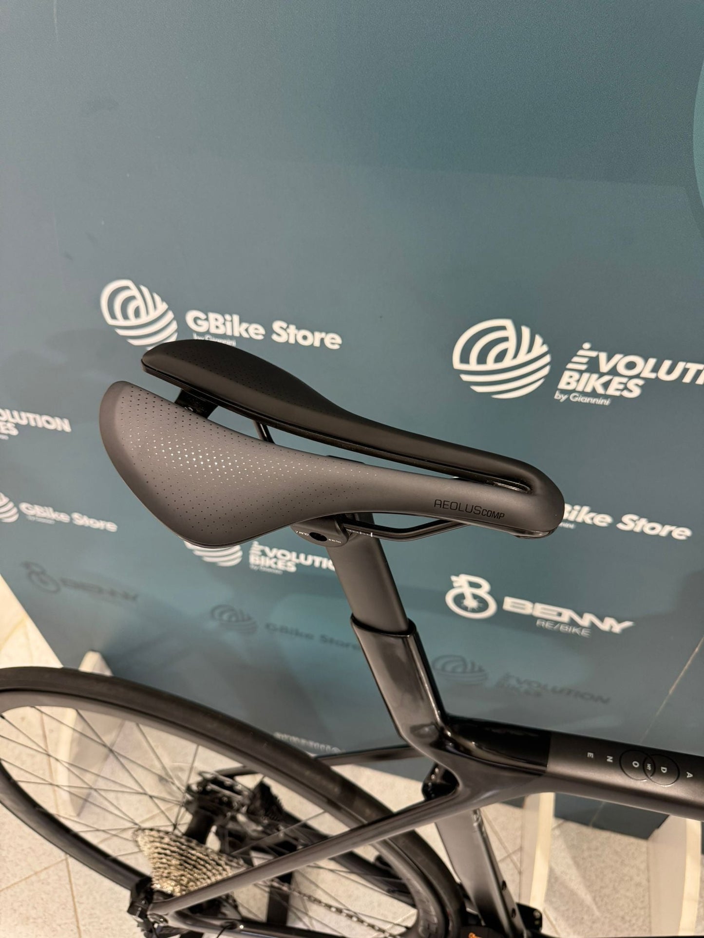 Trek Madone SL 6. 8. Januar 2025 Größe ML – Demo