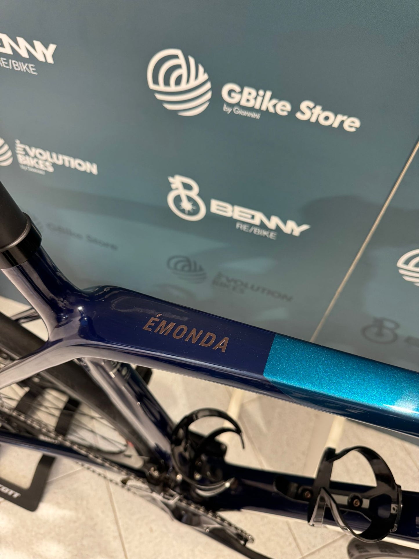 Trek Émonda SL 5 Disco Tamaño 54 - Usado