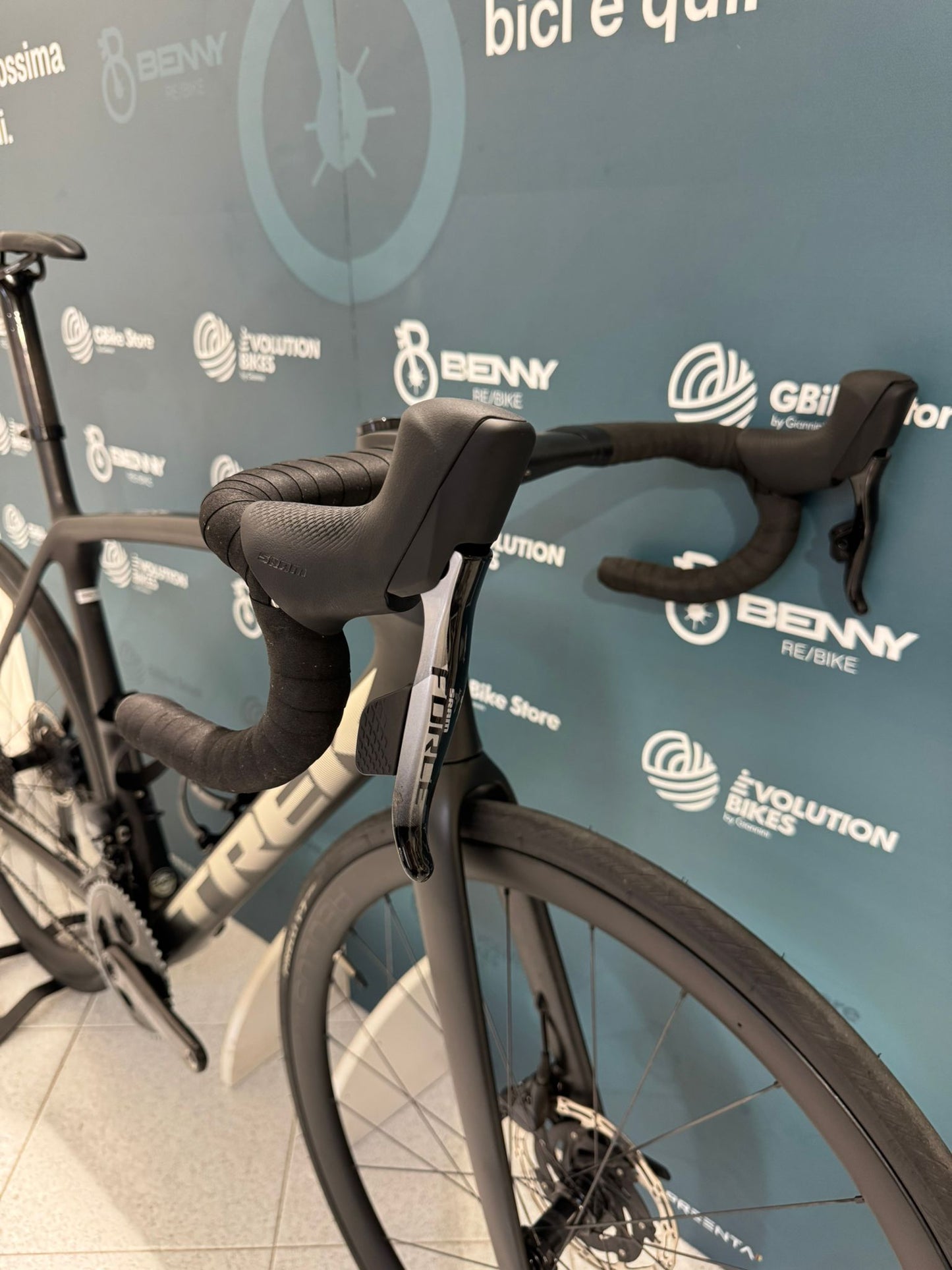 Trek Émonda SLR 7 AXS Rozmiar 56 - Używana