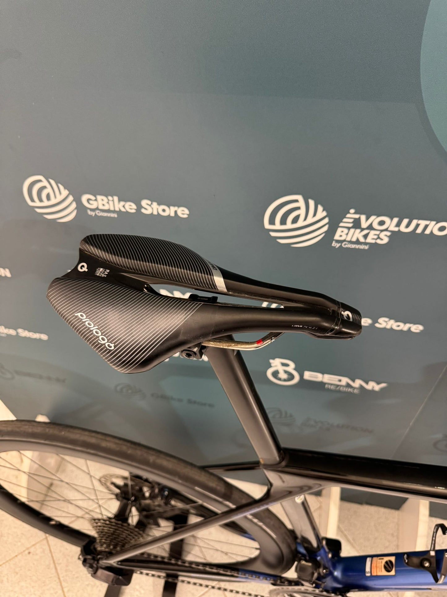 Canyon Ultimate CF SL 8 Aero Tamaño S - Usado