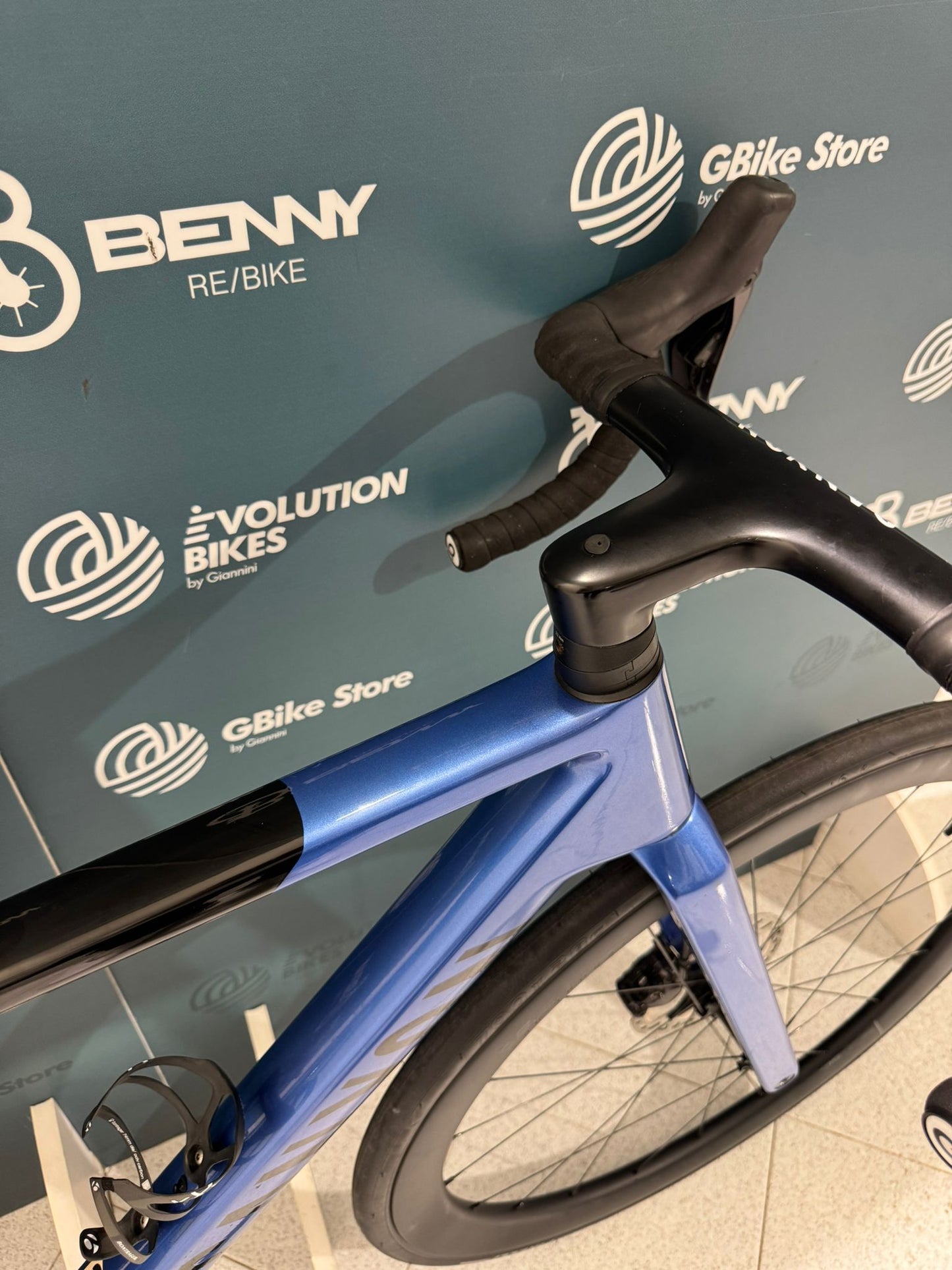 Canyon Ultimate CF SL 8 Aero Tamaño S - Usado