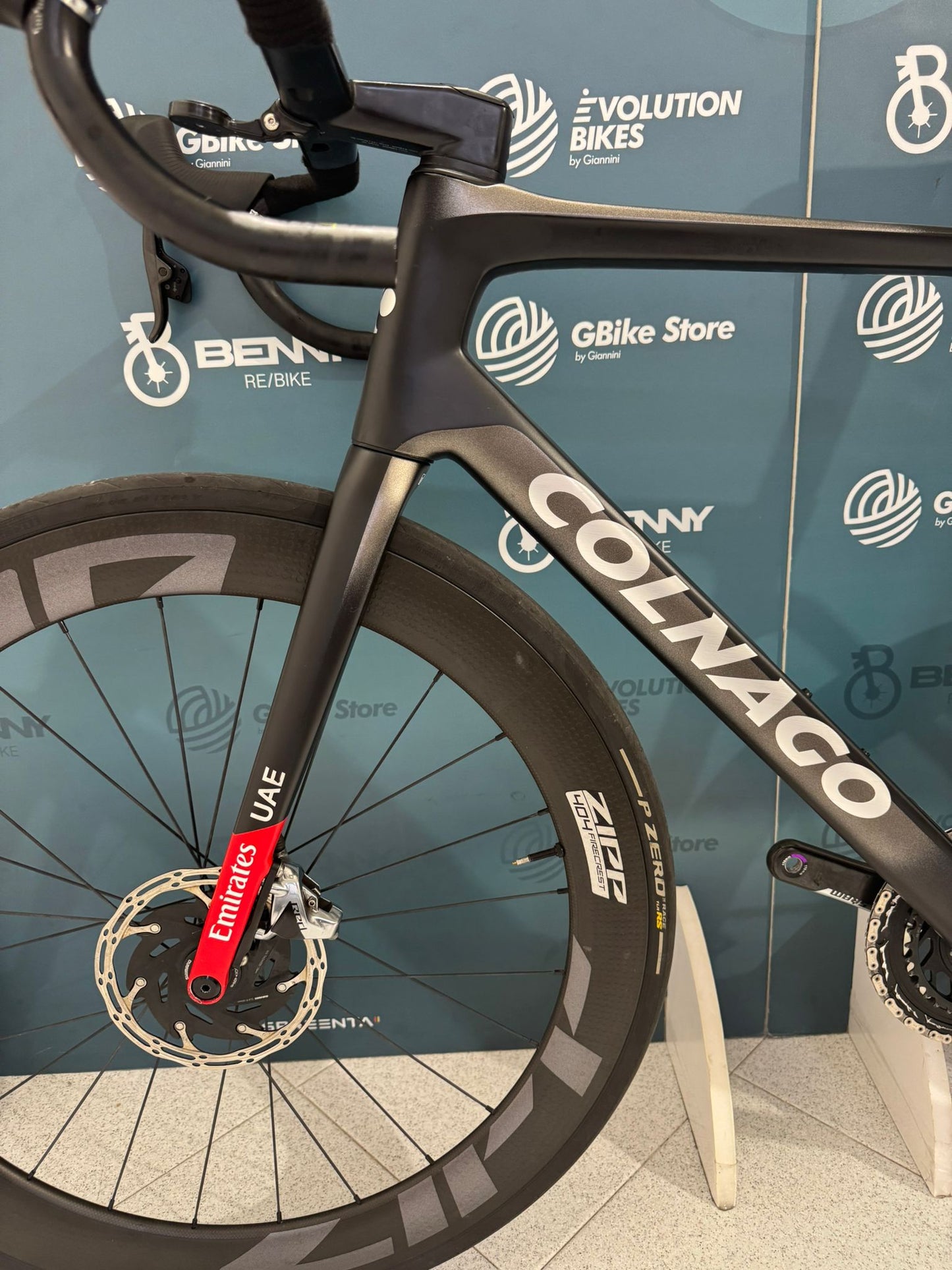 Colnago V4Rs AXS UAE Emirates Tamaño 510 - Usado