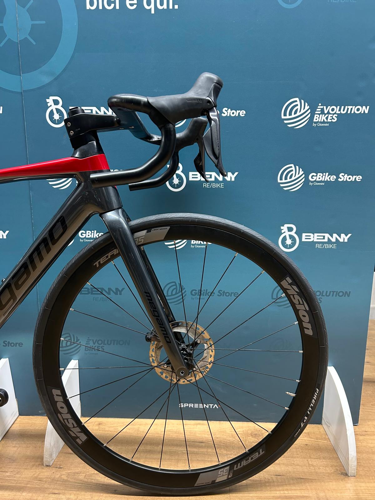 Megamo Raise 05 Größe S - Gebraucht