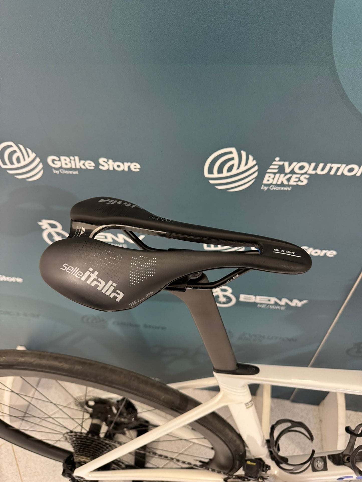 Colnago V5Rs Disc Dura-Ace R9270 Di2 12v Size 485 - Demos