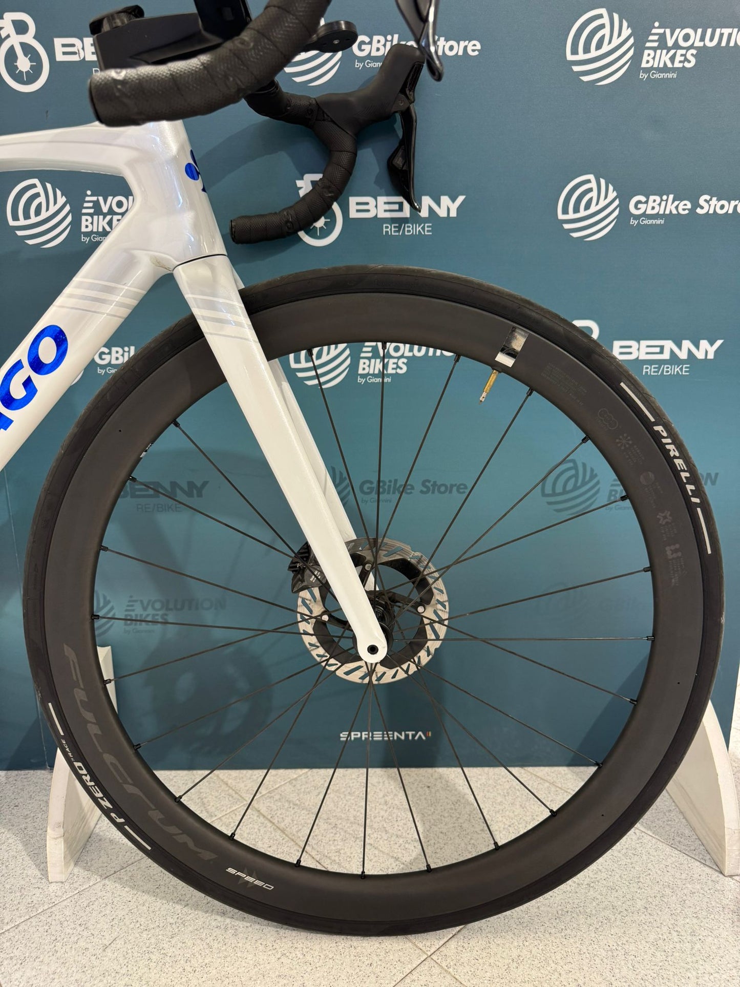 Colnago V5Rs Disc Dura-Ace R9270 Di2 12v Size 485 - Demos