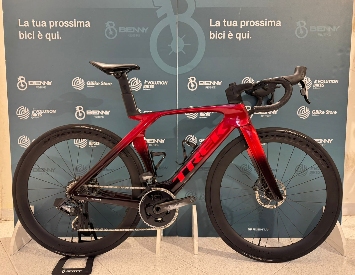 Trek Madone SLR 7 Gen 7 AXS Size 54 - Used