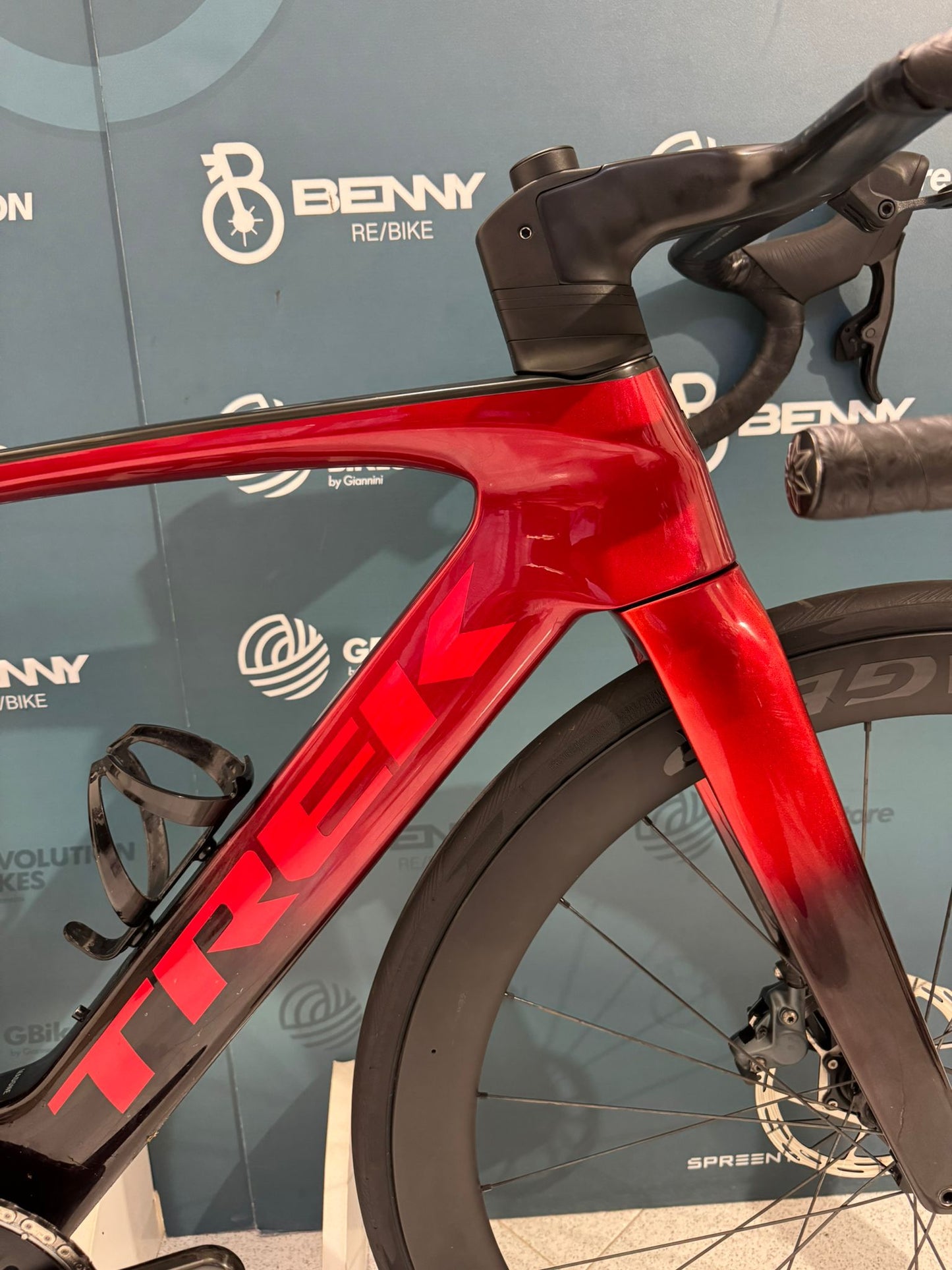 Trek Madone SLR 7 Gen 7 AXS Size 54 - Used