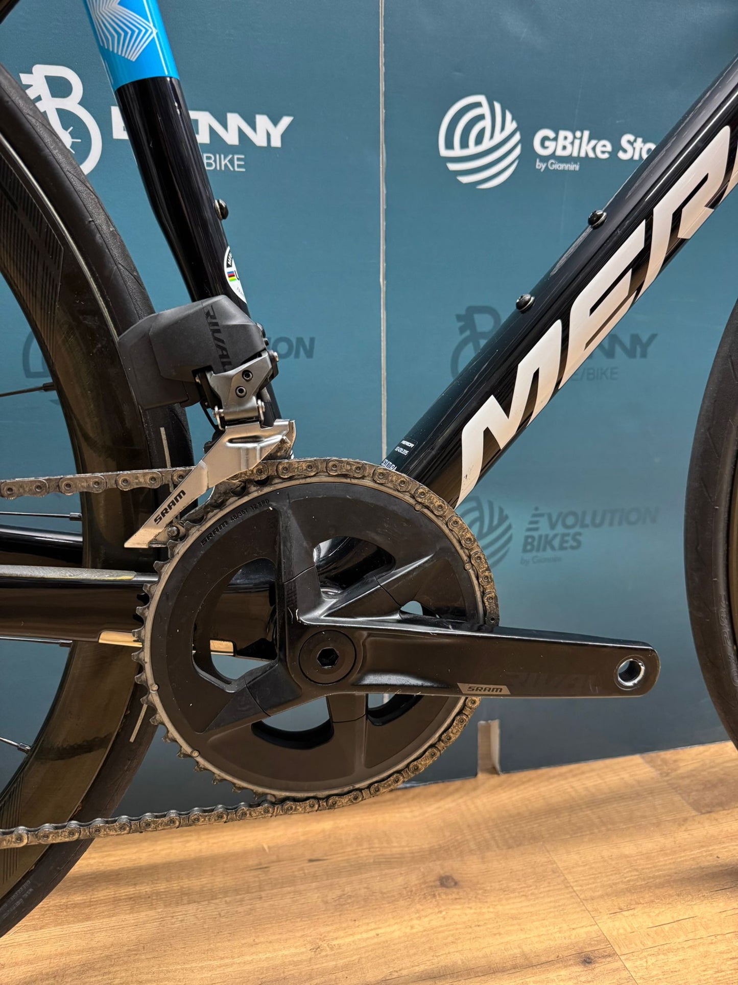 Merida-Skulptur Bahrain siegreiche Größe S - Gebraucht