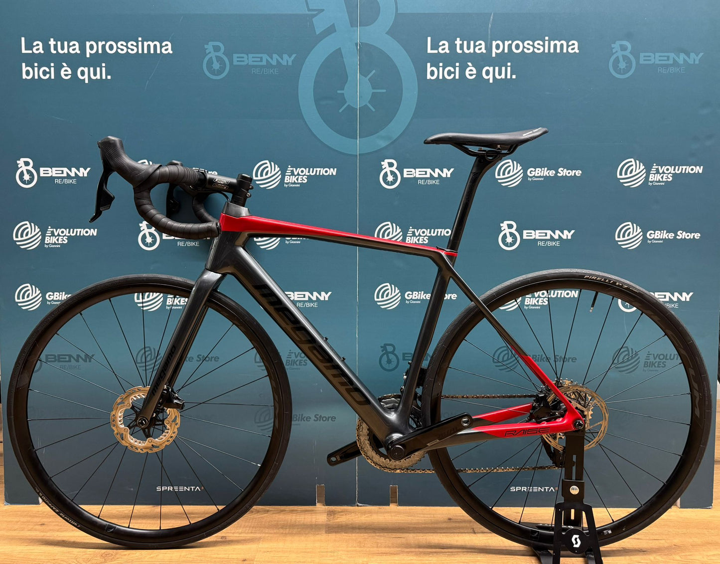 Megamo Raise 09 AXS Size M - Used