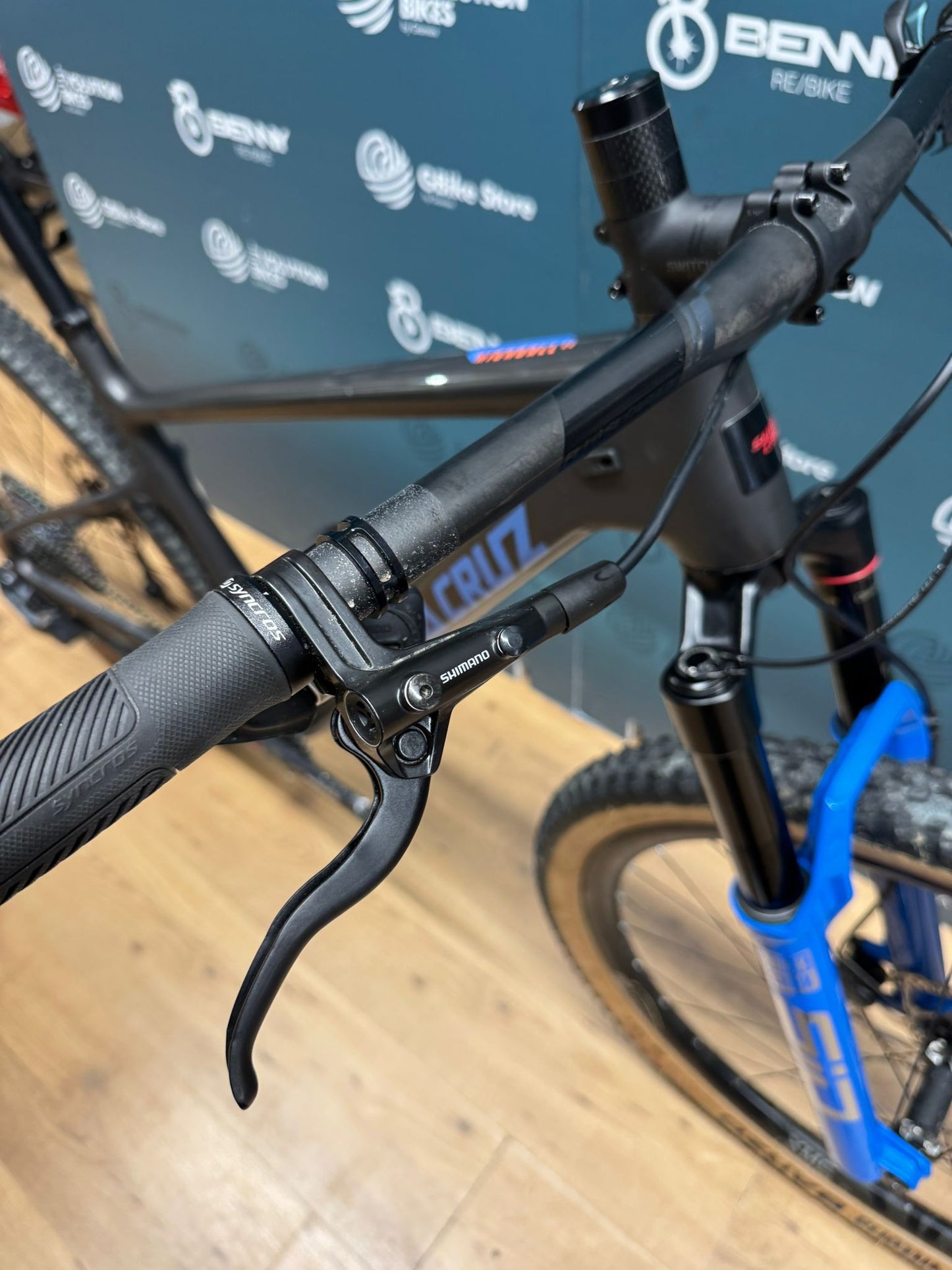 Santa Cruz Highball CC AXS Size L - Used