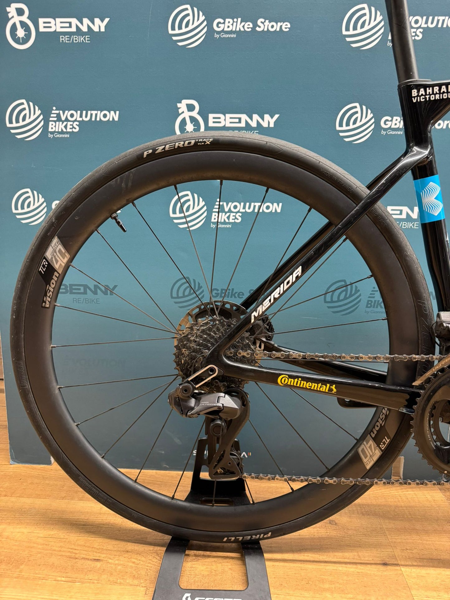 Escultura Mérida Bahréin Tamaño Victorioso M - Usado