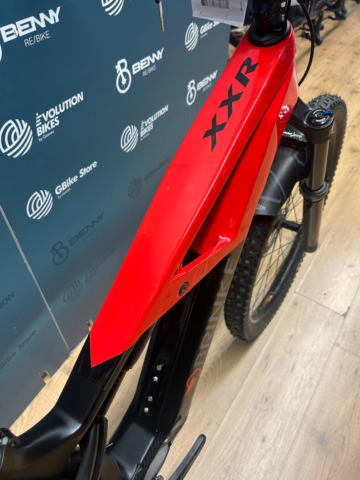 Brinke XXR Carbone Taille L - Utilisé