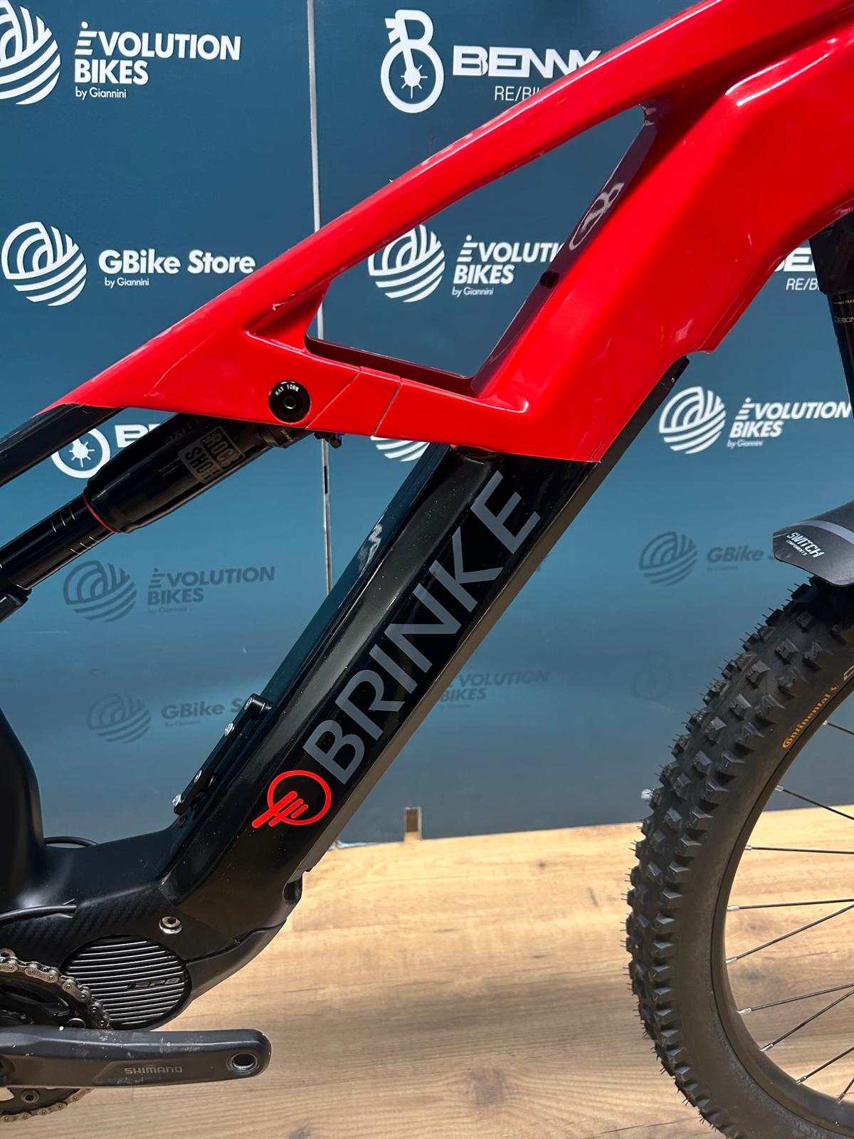 Brinke XXR Carbone Taille L - Utilisé