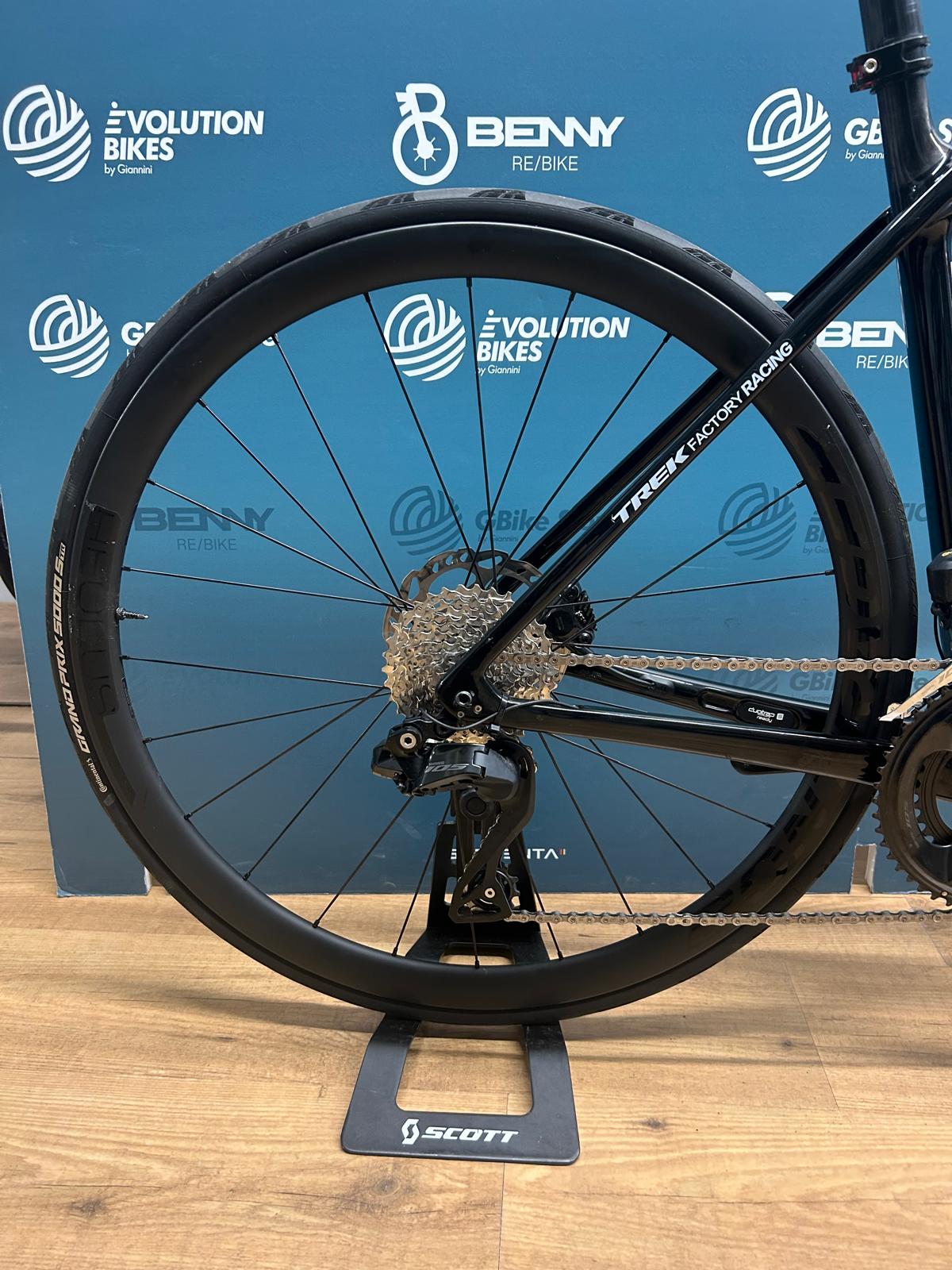 Trek Émonda SL6 Di2 Taille 52 - Occasion