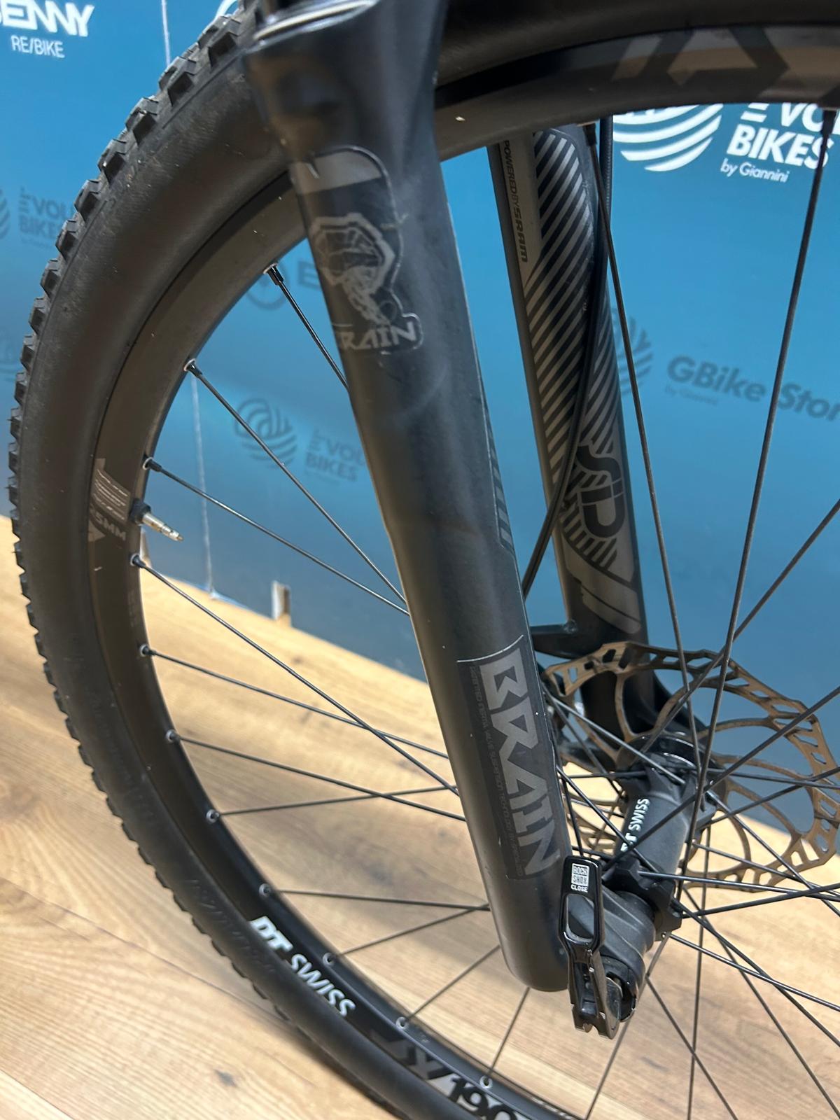 Tamaño de élite épico especializado M - Usado