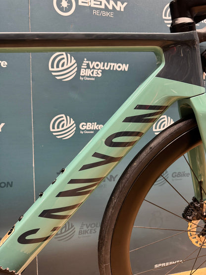 Canyon Aeroad CF SLX 8 Di2 Taille S - Utilisé