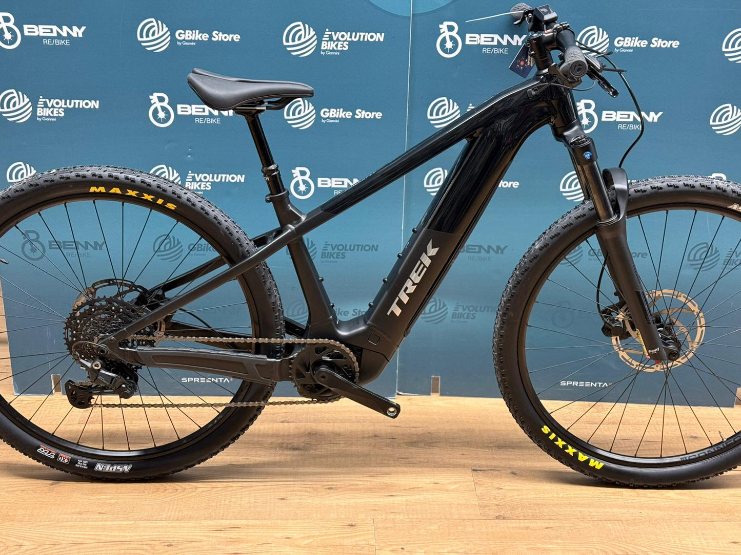 Powerfly+ 4 Gen 5 – DEMO-TEST 1454 km – Größe M