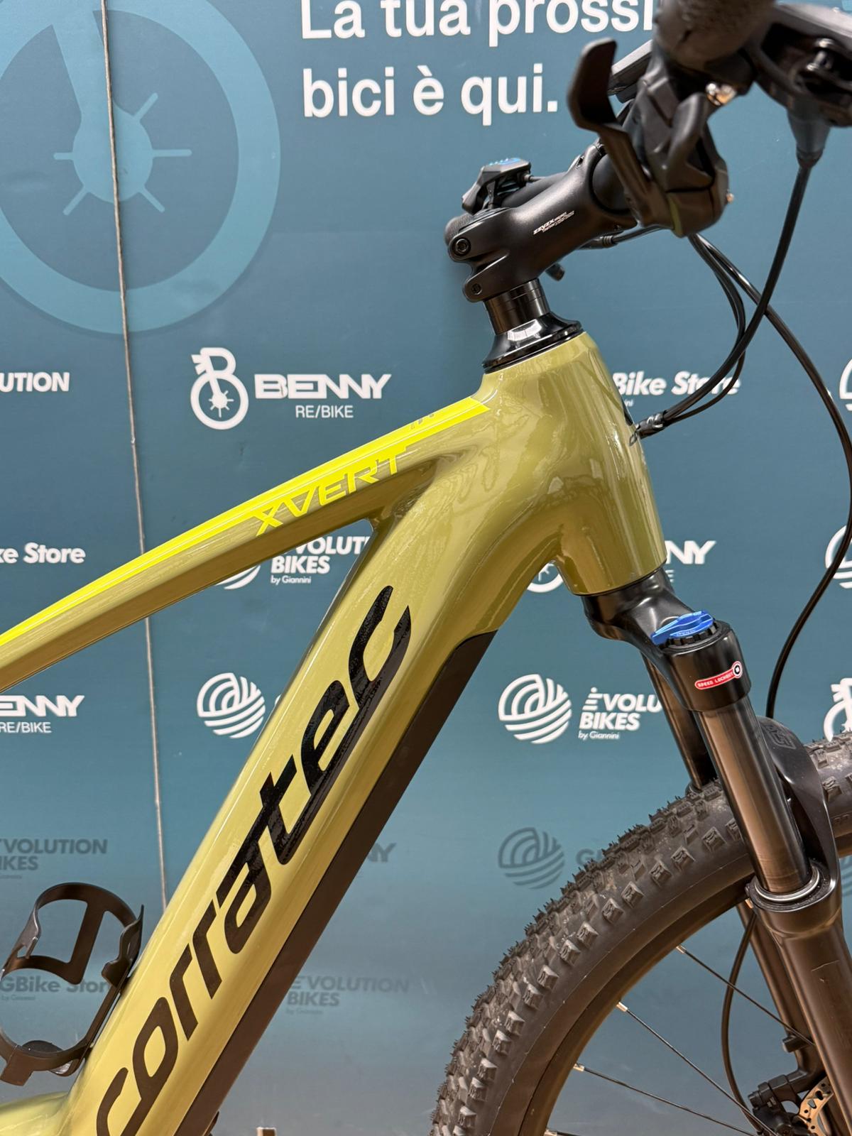 Corratec E-Power X-Vert LTD GENT 750Wh Tamaño 44 - Prueba de demostración