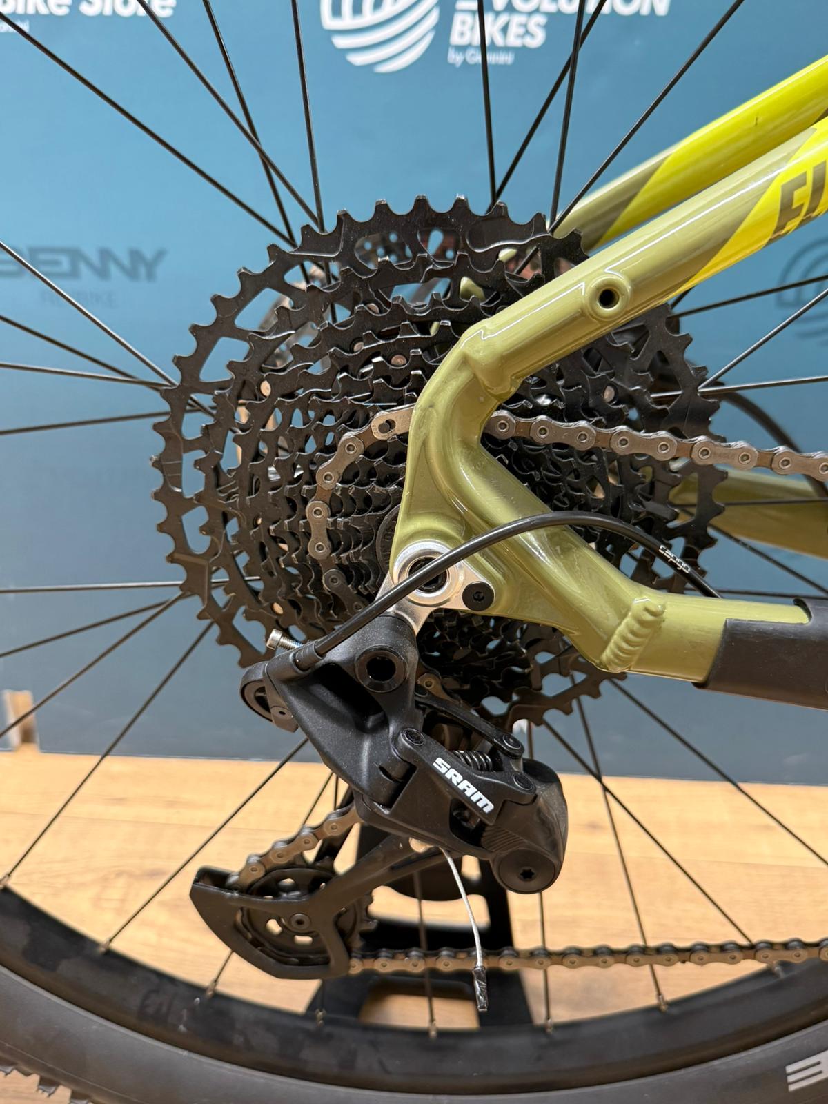 Corratec E-Power X-Vert LTD GENT 750Wh Tamaño 44 - Prueba de demostración