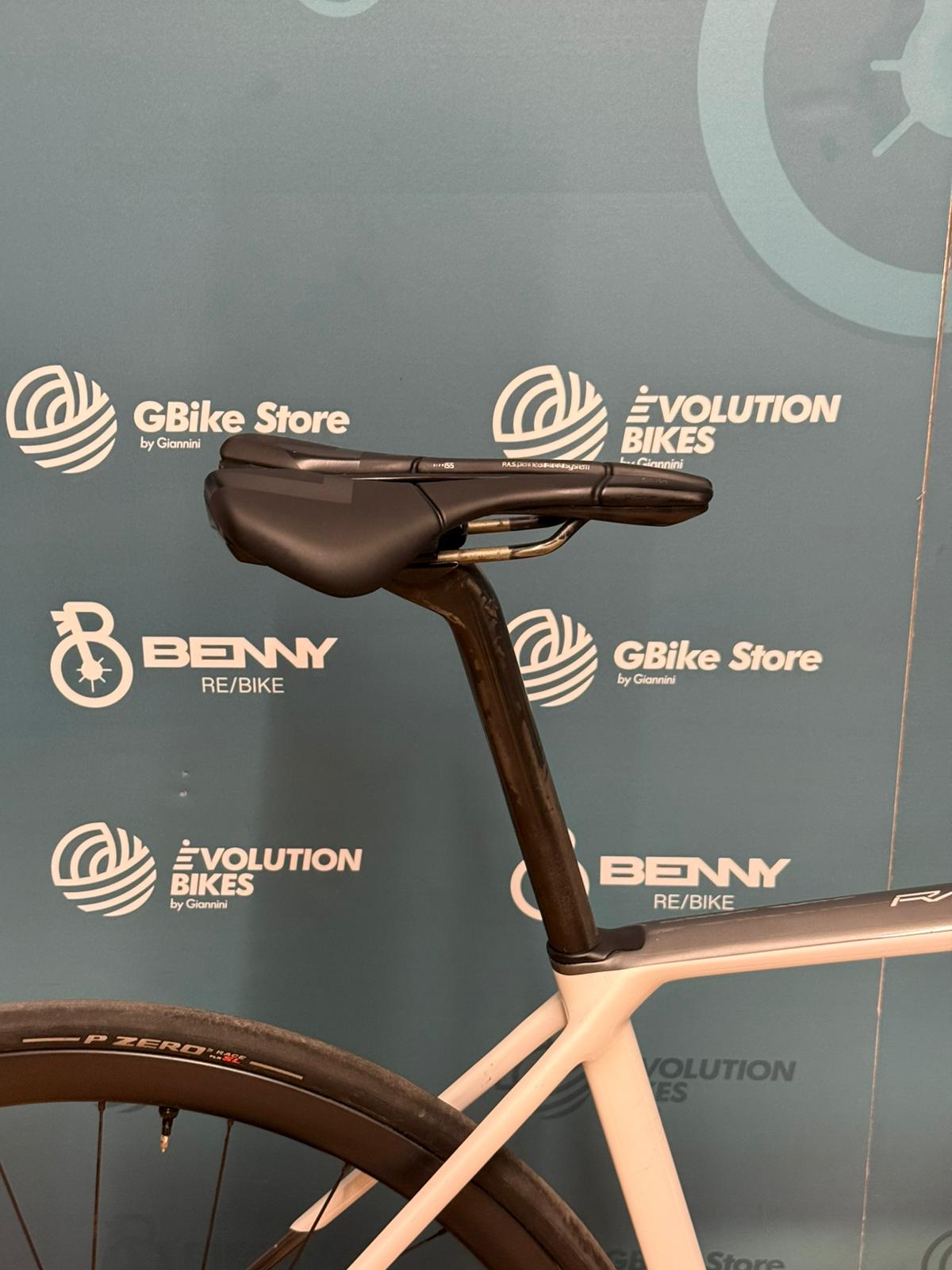 Megamo Raise coupe M - Utilisé