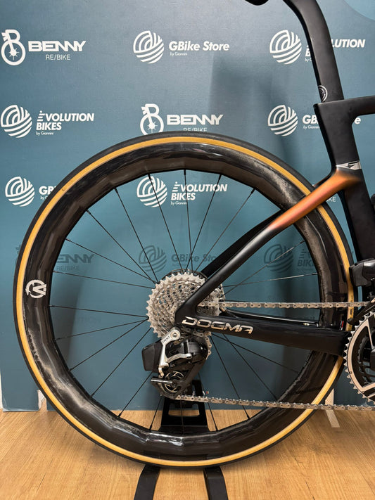 Pinarello Dogma F Rouge E1 AXS 12v Taille 51.5 - Occasion