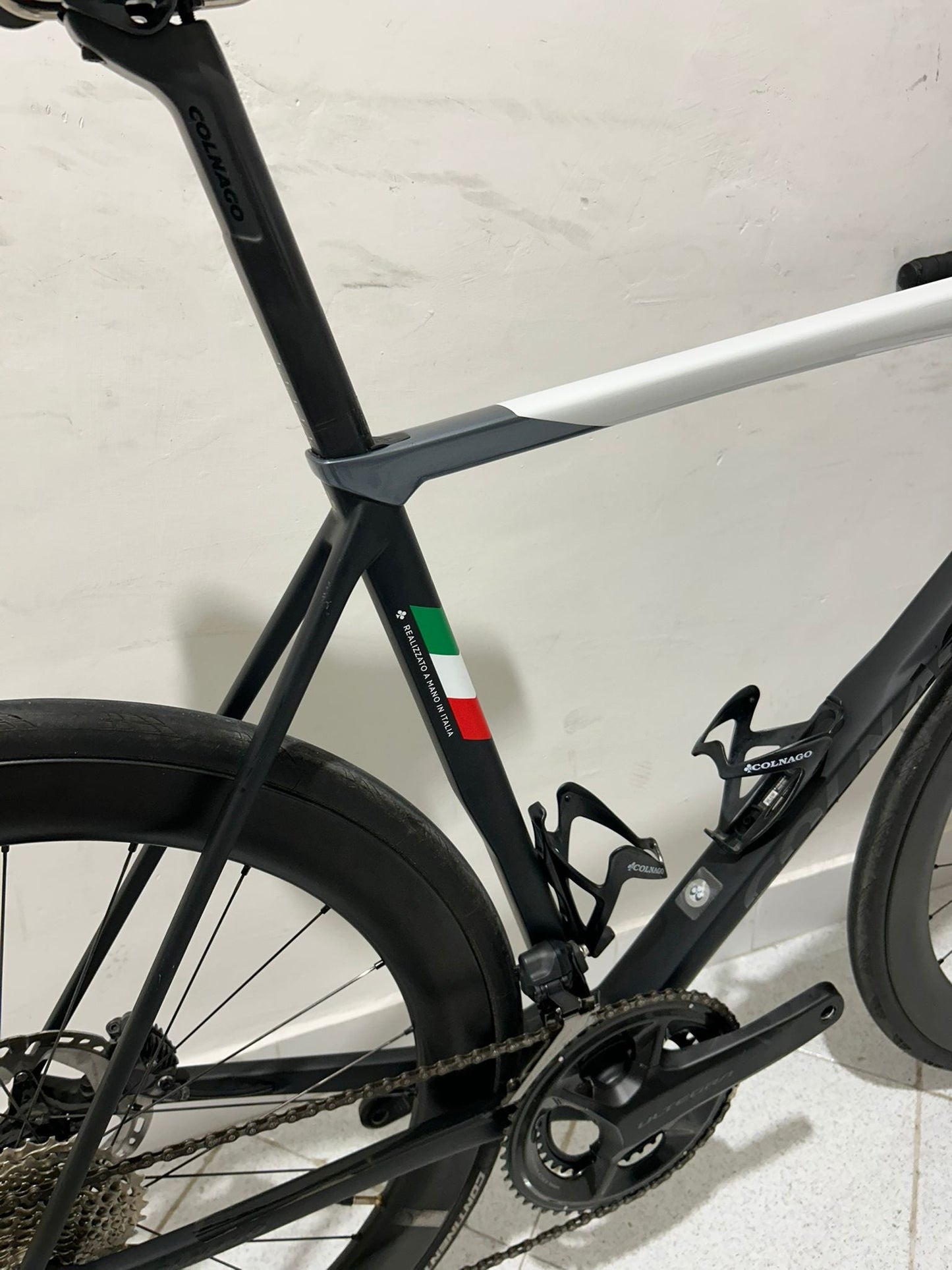 Colnago C68 DISC ULTEGRA DI2 Dimensiune 550 - Folosit