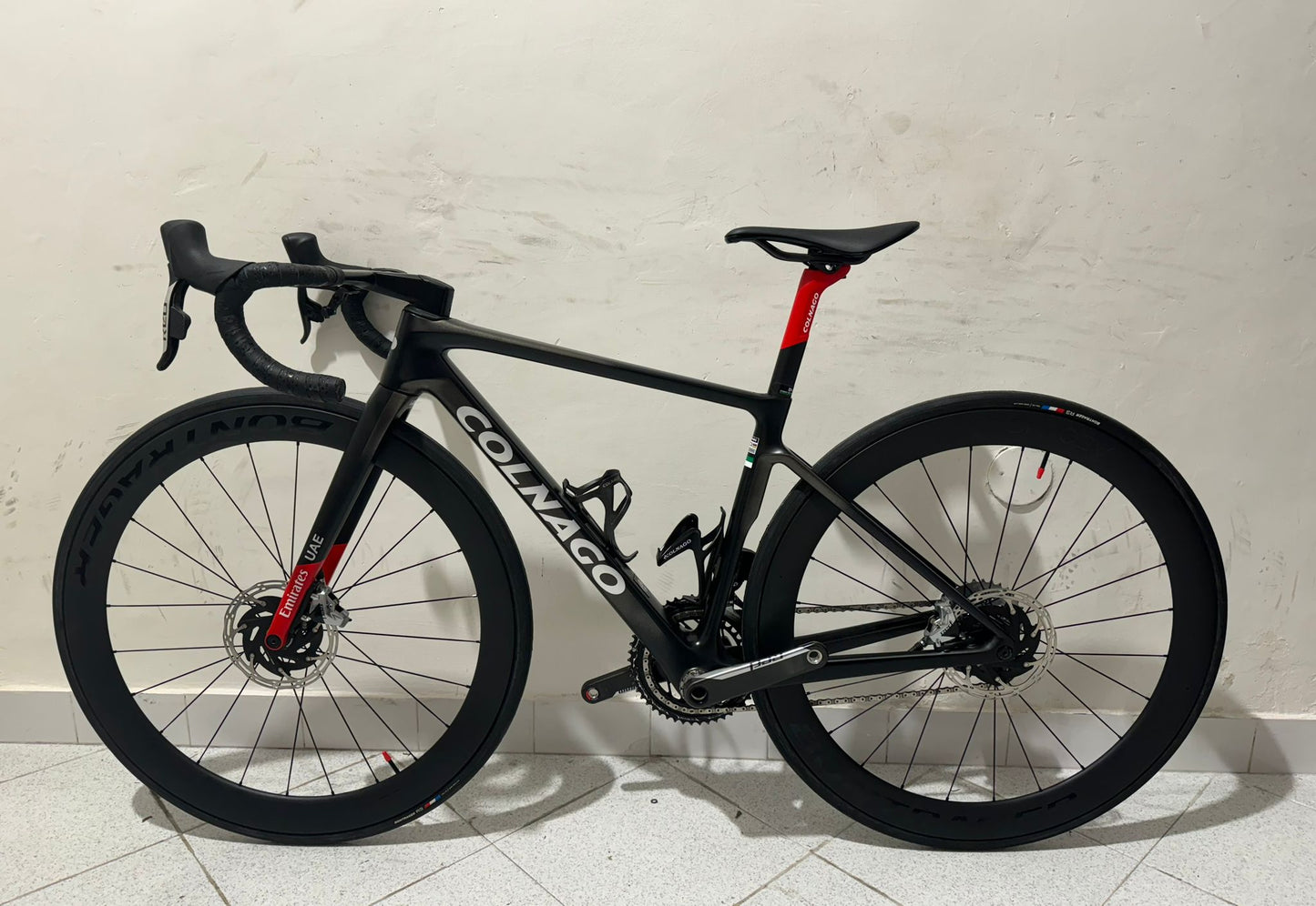 Colnago V4RS UAE EMIRATES Taille 42S - Utilisé