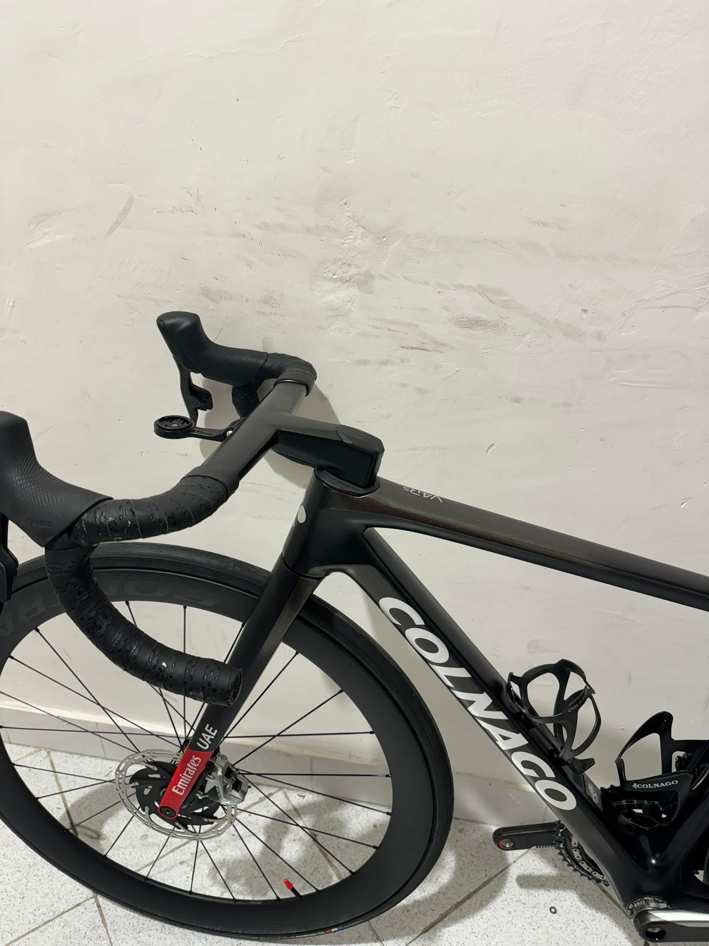 Colnago V4RS UAE EMIRATES Taille 42S - Utilisé