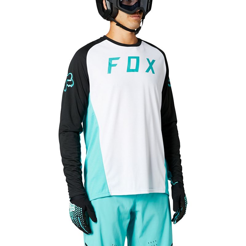 Fox defende a camisa ls